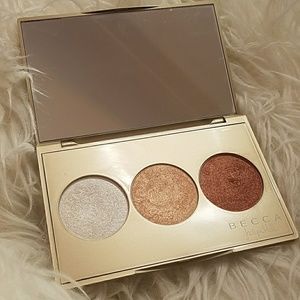 Jaclyn Hill x Becca Champagne Glow